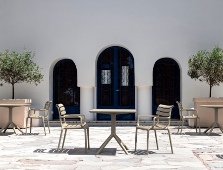 Кресло пластиковое Siesta Contract Paris