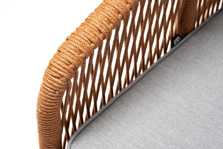 "Канны" кресло плетеное из роупа, каркас алюминий светло-серый (RAL7035) муар, роуп оранжевый меланж круглый, ткань светло-серая