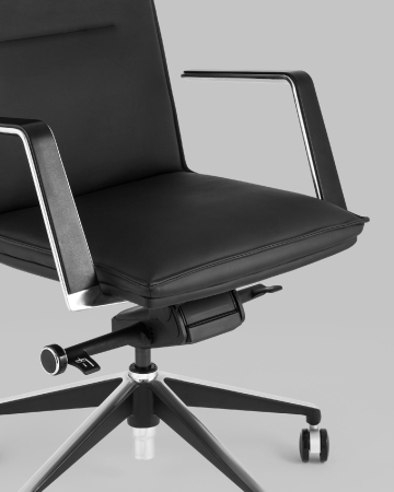 Кресло офисное Arrow TopChairs черный