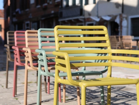 Кресло пластиковое Doga