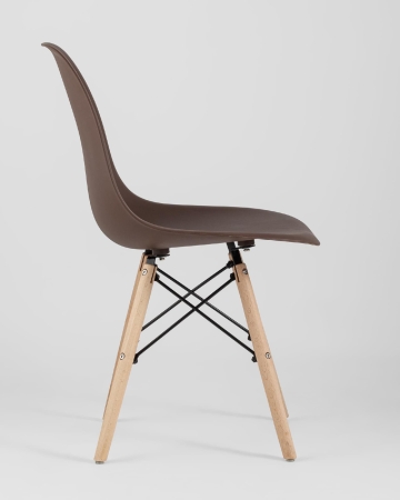 Стул Eames Style DSW коричневый (разборный каркас)