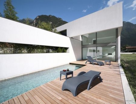 Столик плетеный для шезлонга GT 1009 чеерный Столик плетеный для шезлонга GT 1009 чеерный