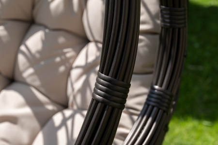 "Венеция" подвесное кресло-кокон из искусственного ротанга, цвет бронзовый с бежевой подушкой "Венеция" подвесное кресло-кокон из искусственного ротанга, цвет бронзовый с бежевой подушкой