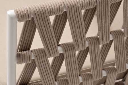 "Диего" диван 2-местный плетеный из роупа, основание дуб, каркас алюминий светло-серый (RAL7035) муар, роуп бежевый круглый, ткань бежевая 052