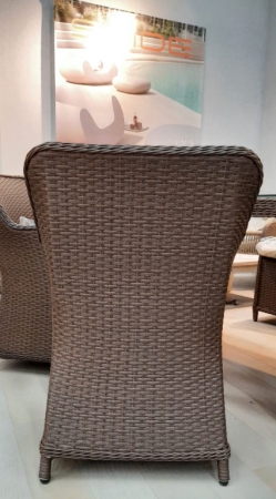 Кресло плетеное с бежевыми подушками Tagliamento Barcelona коричневый