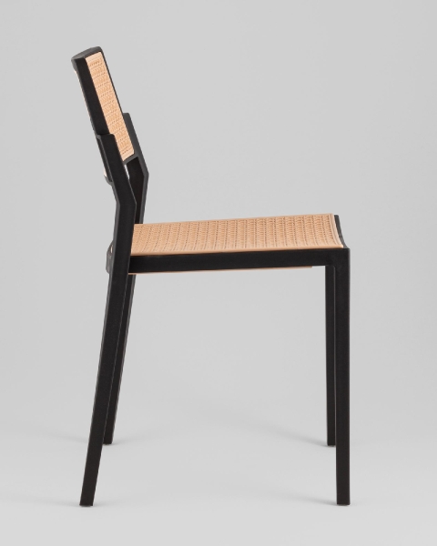 Стул пластиковый Milto черный