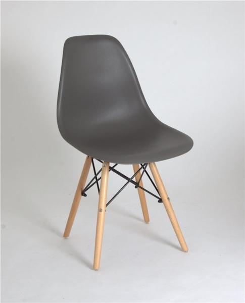 Стул Eames 622 серый, светлое дерево