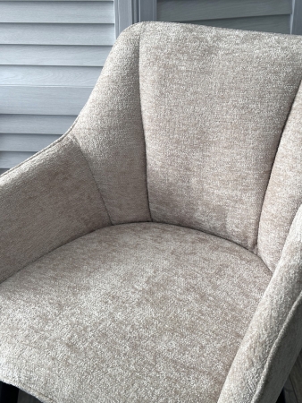 Полубарный стул ERYK 180 градусов поворот, бежевый, шенилл, черный каркас (H=67)