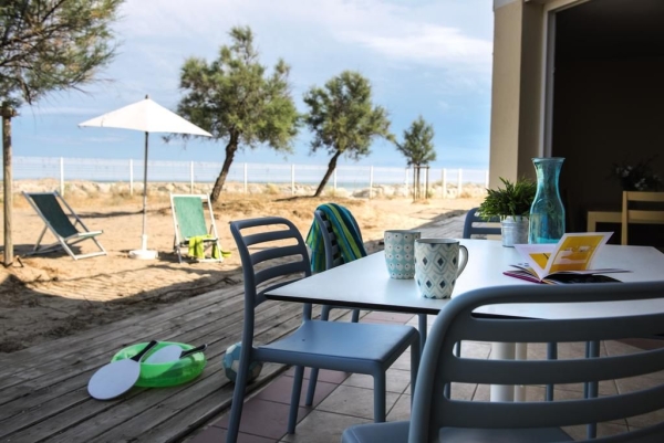 Стул пластиковый Costa Bistrot, голубой Стул пластиковый Costa Bistrot, голубой
