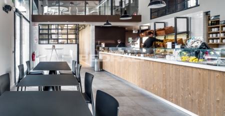 Стул пластиковый Volt черный