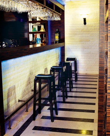 Табурет прозрачный барный Fox 75 черный