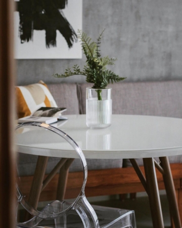 Стул прозрачный Elizabeth белый