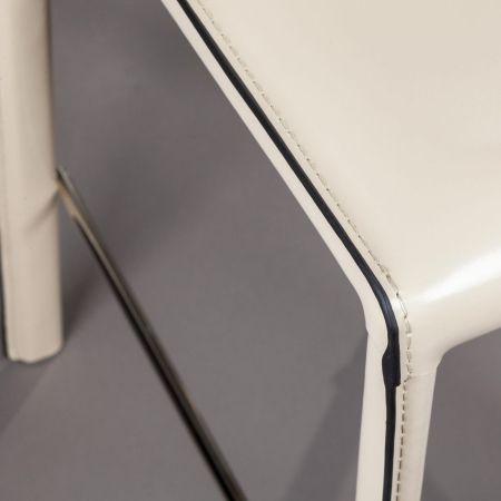 Стул Barrie кожа бежевый