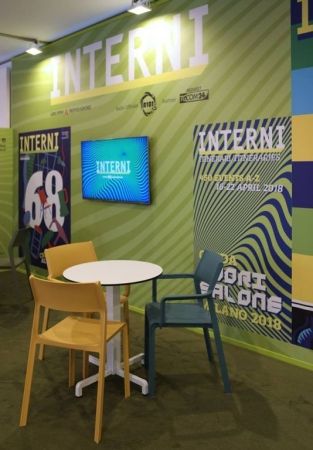 Стул пластиковый Trill Bistrot горчичный