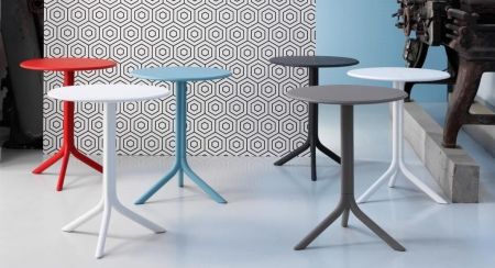 Стол пластиковый обеденный Step + Step Mini коричневый Стол пластиковый обеденный Step + Step Mini коричневый